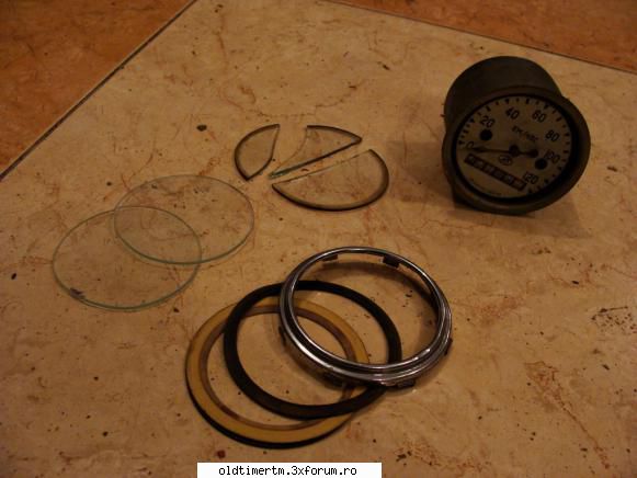 Reconditionare MZ RT 125 - am facut la geamgiu o sticla noua de kilometraj - RESTAURARI