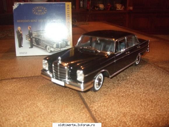 VAND machete diferite scari - Mercedes-Benz 300SE,1/18,revell,Editie - VANZARI/CUMPARARI DIVERSE