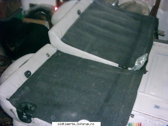 VAND set scaune auto. - Si dedesuptul scaunelor sant perfecte - VANZARI/CUMPARARI PIESE DE SCHIMB