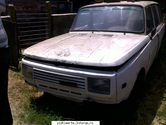 VAND wartburg 354 combi 1976 - masina se afla la denta nr 746. batranelu mai - VANZARI/CUMPARARI AUTO/MOTO