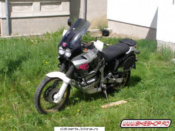Vand motocicleta Africa Twin 2.700 Eu. - Vand motocicleta Honda XRV 750 RD 07 - VANZARI/CUMPARARI AUTO/MOTO