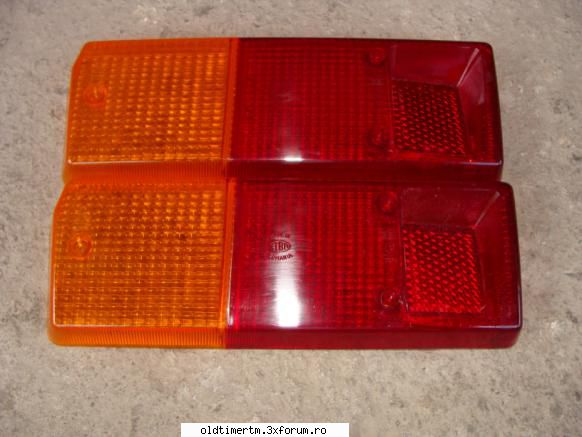 Vand piese pentru diferite masini/motociclete - sticle stop pentru Dacia - VANZARI/CUMPARARI PIESE DE SCHIMB