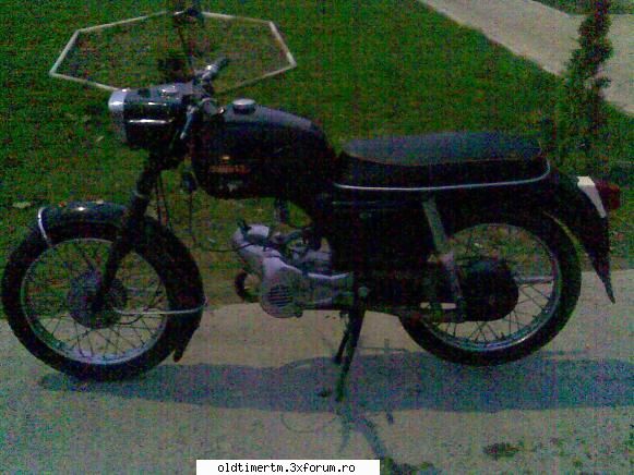 salut - Sunt Emanuel SI sunt pasionat de motocicletele - SA NE CUNOASTEM